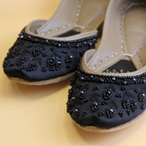 Luminous Lily (Black)
